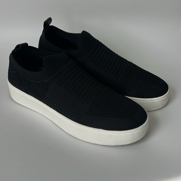 Steve Madden Shoes - Steve Madden Beale Women’s Black Knit Slip-On Sneakers 8.5